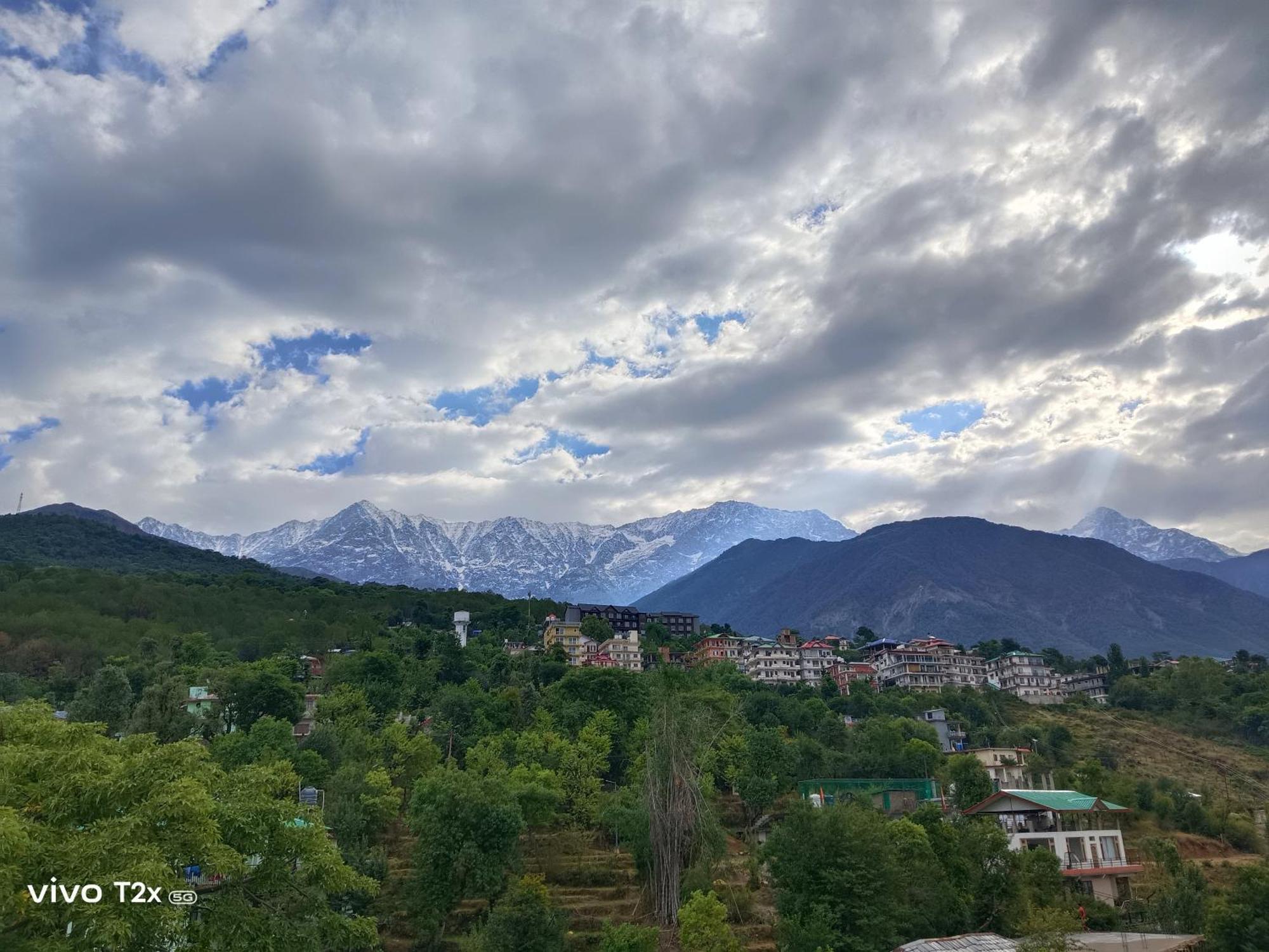 Happy Home Stay, Dharamshala Extérieur photo