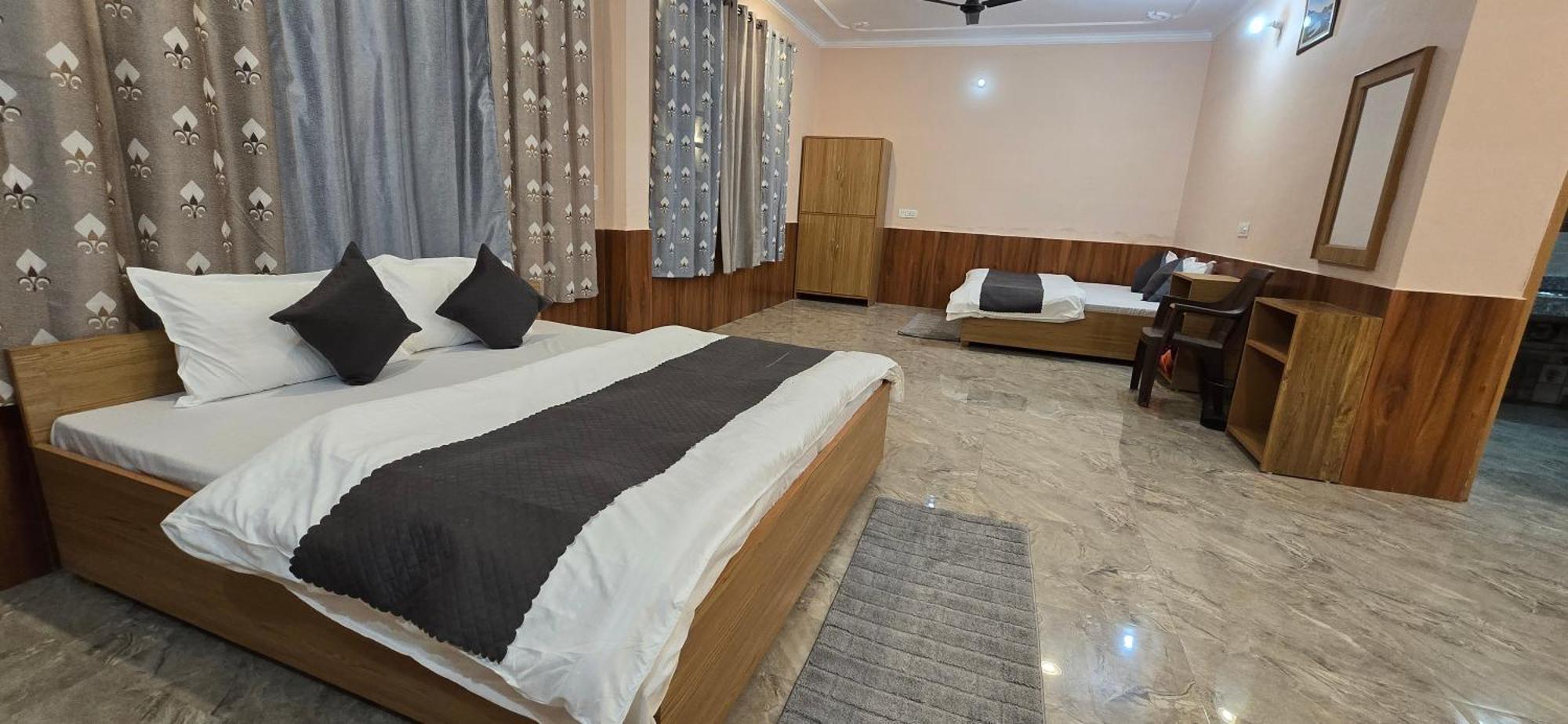 Happy Home Stay, Dharamshala Extérieur photo